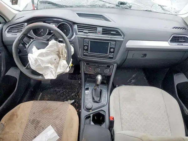 3VV0B7AX8MM143054 2021 VOLKSWAGEN TIGUAN - Image 8