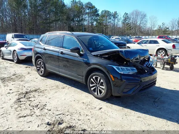 3VV0B7AX8NM109097 2022 VOLKSWAGEN TIGUAN - Image 1