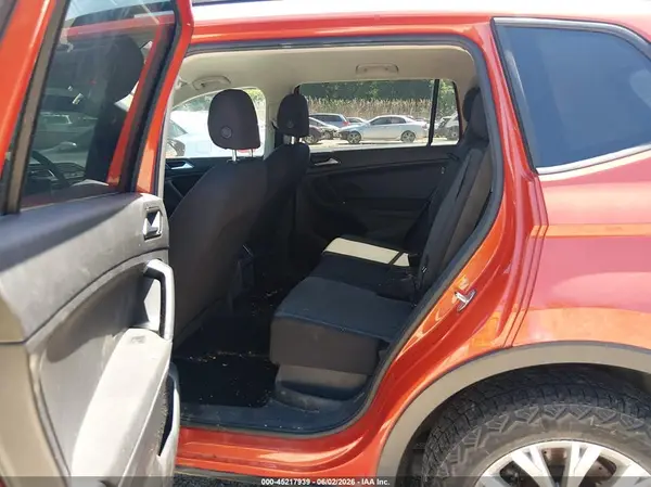3VV0B7AX9JM014574 2018 VOLKSWAGEN TIGUAN - Image 8