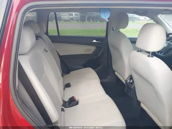 3VV0B7AX9JM026773 2018 VOLKSWAGEN TIGUAN - Image 8