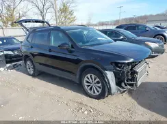 3VV0B7AX9JM028295 2018 VOLKSWAGEN TIGUAN