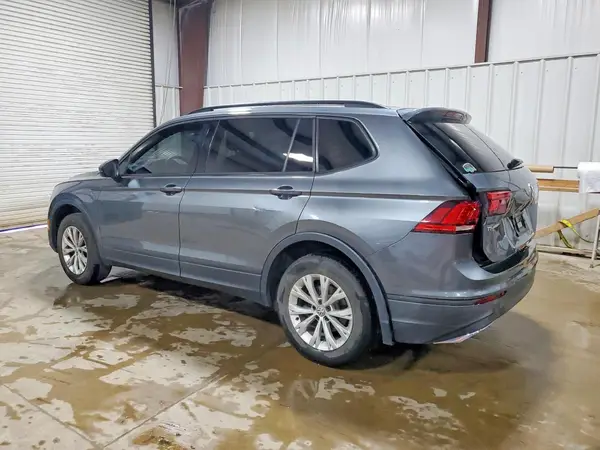 3VV0B7AX9JM080624 2018 VOLKSWAGEN TIGUAN - Image 2