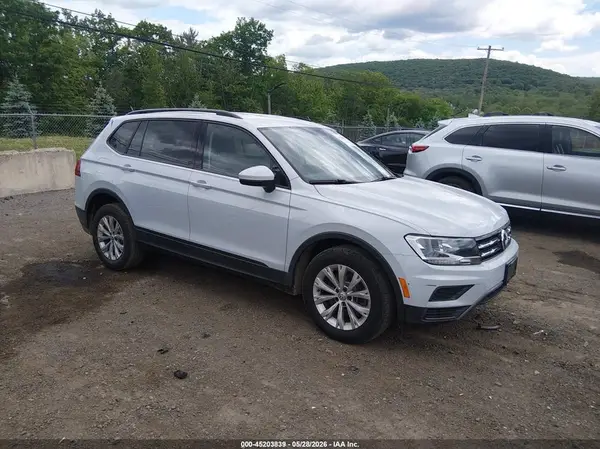 3VV0B7AX9JM089887 2018 VOLKSWAGEN TIGUAN - Image 1