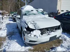 3VV0B7AX9JM109992 2018 VOLKSWAGEN TIGUAN