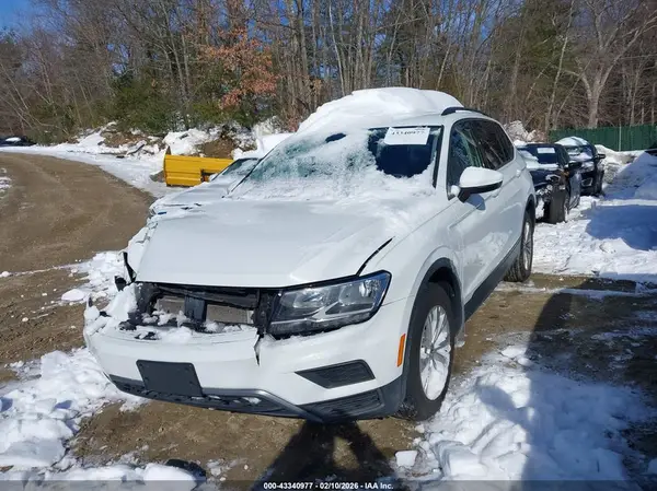 3VV0B7AX9JM109992 2018 VOLKSWAGEN TIGUAN - Image 2