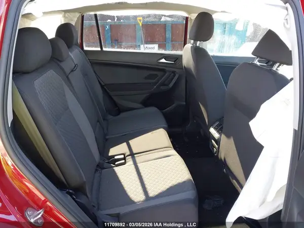 3VV0B7AX9JM158867 2018 VOLKSWAGEN TIGUAN - Image 8