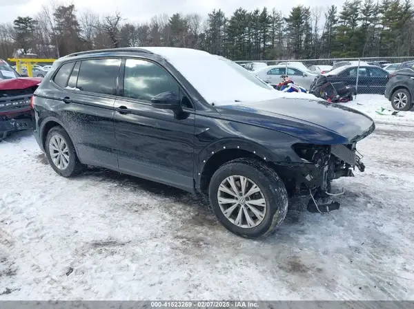 3VV0B7AX9KM047642 2019 VOLKSWAGEN TIGUAN - Image 1