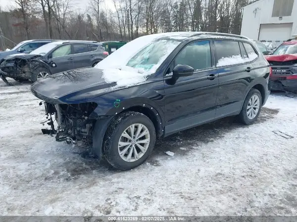 3VV0B7AX9KM047642 2019 VOLKSWAGEN TIGUAN - Image 2