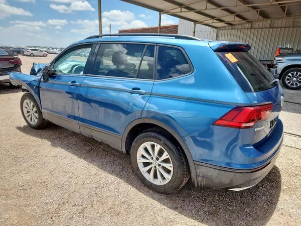 3VV0B7AX9KM067194 2019 VOLKSWAGEN TIGUAN - Image 2