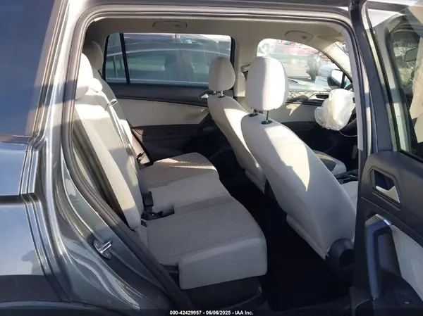 3VV0B7AX9KM111985 2019 VOLKSWAGEN TIGUAN - Image 8