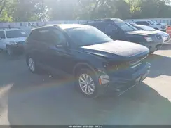 3VV0B7AX9KM189795 2019 VOLKSWAGEN TIGUAN