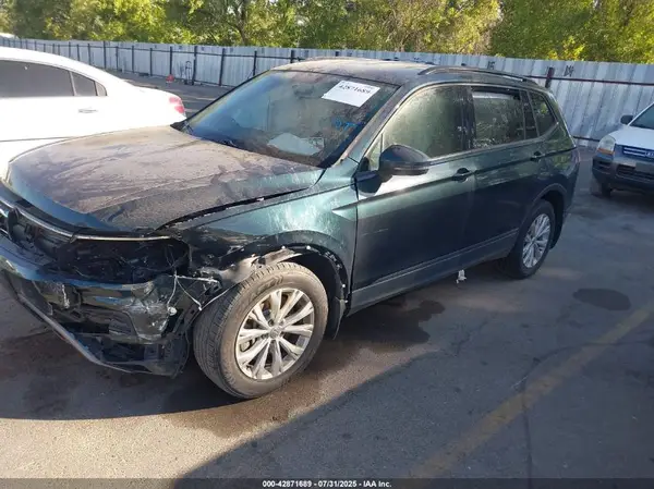 3VV0B7AX9KM189795 2019 VOLKSWAGEN TIGUAN - Image 2