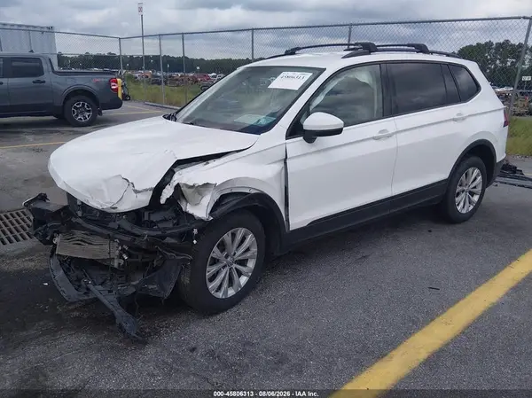 3VV0B7AX9LM071215 2020 VOLKSWAGEN TIGUAN - Image 2