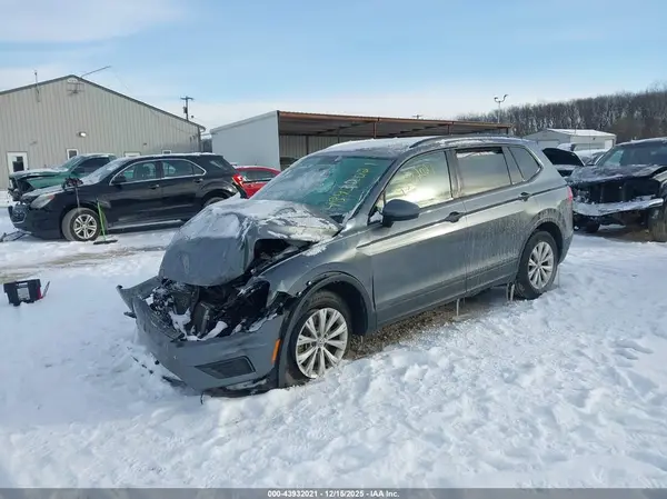 3VV0B7AX9LM132840 2020 VOLKSWAGEN TIGUAN - Image 2