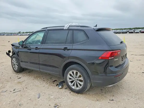 3VV0B7AX9LM138864 2020 VOLKSWAGEN TIGUAN - Image 2
