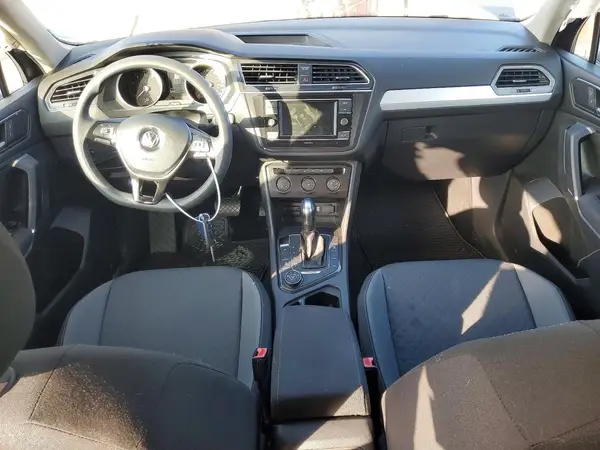 3VV0B7AXXJM011747 2018 VOLKSWAGEN TIGUAN - Image 8