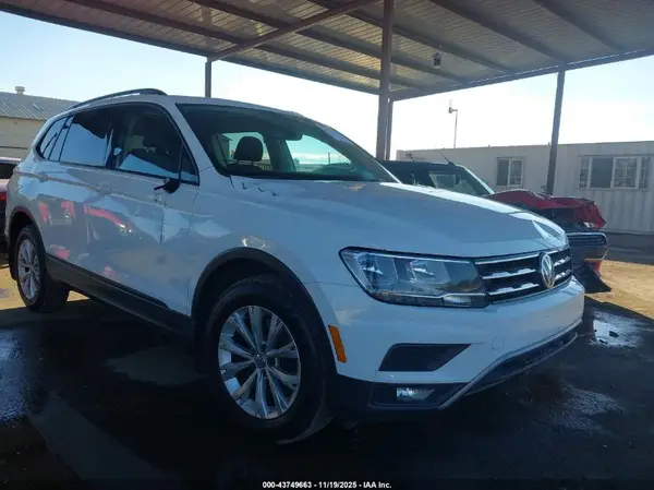 3VV0B7AXXJM016897 2018 VOLKSWAGEN TIGUAN - Image 1