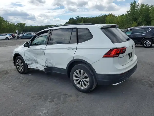 3VV0B7AXXJM017760 2018 VOLKSWAGEN TIGUAN - Image 2