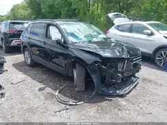3VV0B7AXXJM021825 2018 VOLKSWAGEN TIGUAN