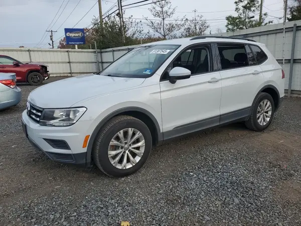 3VV0B7AXXJM053044 2018 VOLKSWAGEN TIGUAN - Image 1