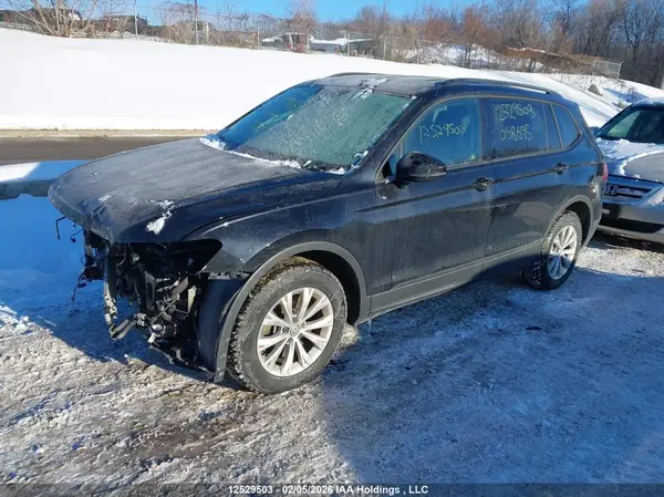 3VV0B7AXXJM058695 2018 VOLKSWAGEN TIGUAN - Image 2