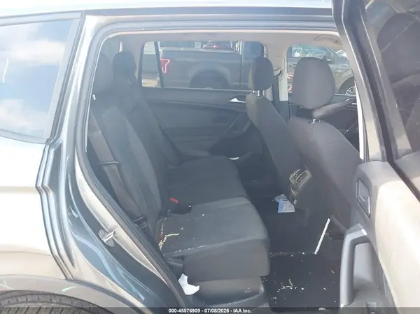 3VV0B7AXXJM065033 2018 VOLKSWAGEN TIGUAN - Image 8