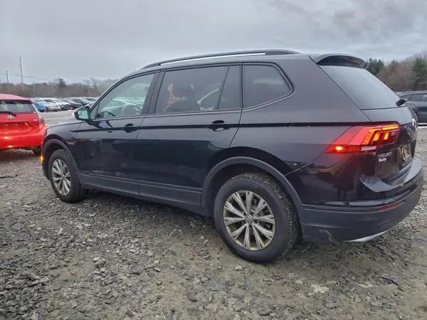 3VV0B7AXXJM066490 2018 VOLKSWAGEN TIGUAN - Image 2