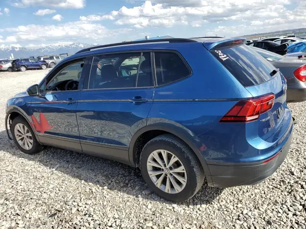 3VV0B7AXXJM092765 2018 VOLKSWAGEN TIGUAN - Image 2