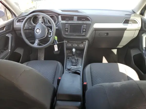 3VV0B7AXXJM092765 2018 VOLKSWAGEN TIGUAN - Image 8