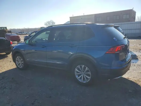 3VV0B7AXXJM094709 2018 VOLKSWAGEN TIGUAN - Image 2