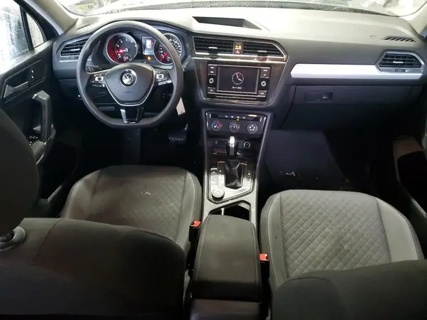 3VV0B7AXXJM120564 2018 VOLKSWAGEN TIGUAN - Image 8