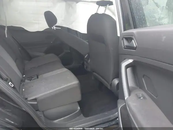 3VV0B7AXXJM130141 2018 VOLKSWAGEN TIGUAN - Image 8