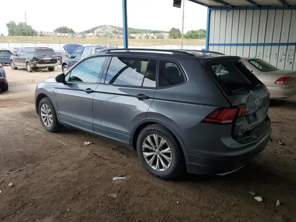3VV0B7AXXJM131287 2018 VOLKSWAGEN TIGUAN - Image 2