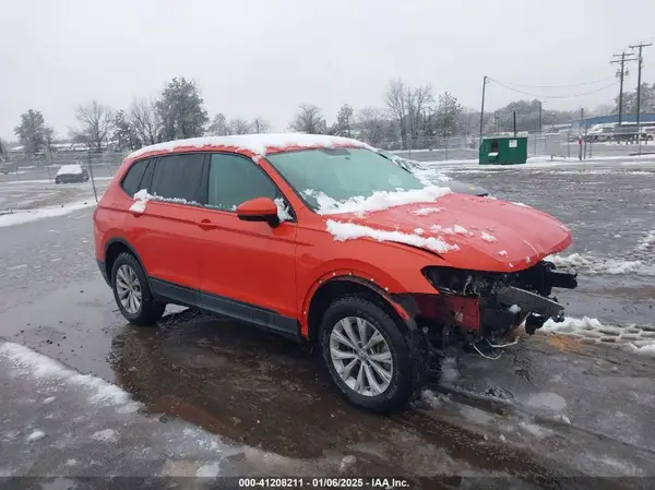 3VV0B7AXXJM133282 2018 VOLKSWAGEN TIGUAN - Image 1