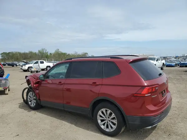 3VV0B7AXXJM167657 2018 VOLKSWAGEN TIGUAN - Image 2