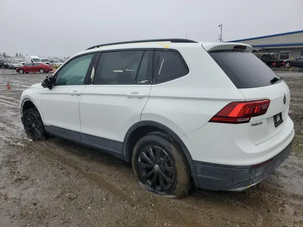 3VV0B7AXXKM016061 2019 VOLKSWAGEN TIGUAN - Image 2