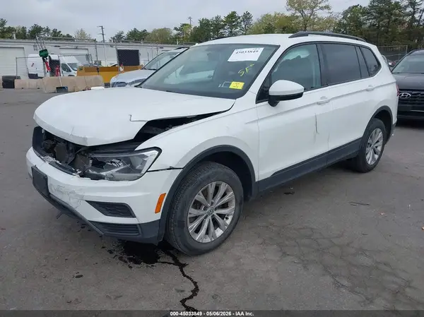 3VV0B7AXXKM063977 2019 VOLKSWAGEN TIGUAN - Image 2