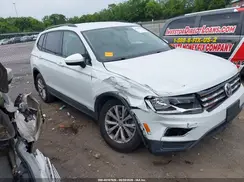 3VV0B7AXXKM199428 2019 VOLKSWAGEN TIGUAN