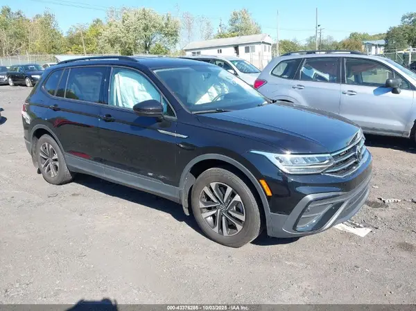3VV0B7AXXNM176137 2022 VOLKSWAGEN TIGUAN - Image 1