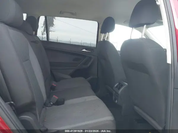 3VV1B7AX0JM027427 2018 VOLKSWAGEN TIGUAN - Image 8