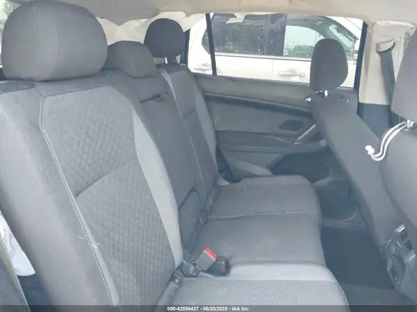 3VV1B7AX0JM028674 2018 VOLKSWAGEN TIGUAN - Image 8
