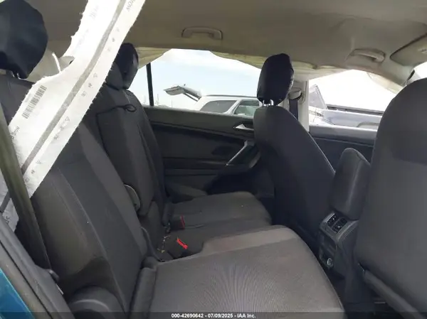 3VV1B7AX0JM044230 2018 VOLKSWAGEN TIGUAN - Image 8