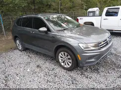 3VV1B7AX0JM055082 2018 VOLKSWAGEN TIGUAN