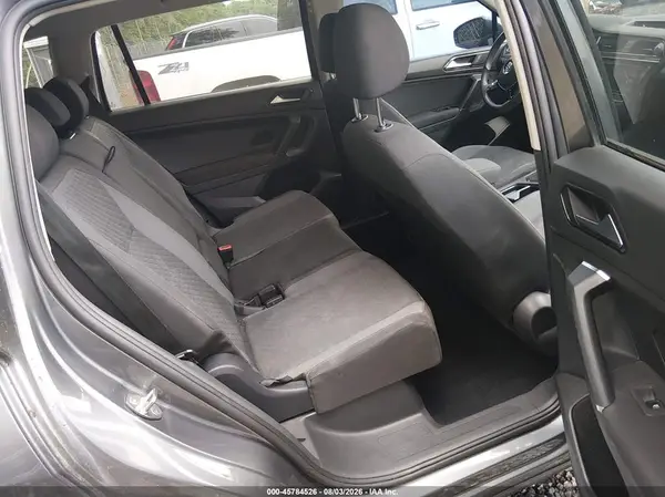 3VV1B7AX0JM055082 2018 VOLKSWAGEN TIGUAN - Image 8