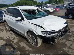 3VV1B7AX0JM075042 2018 VOLKSWAGEN TIGUAN