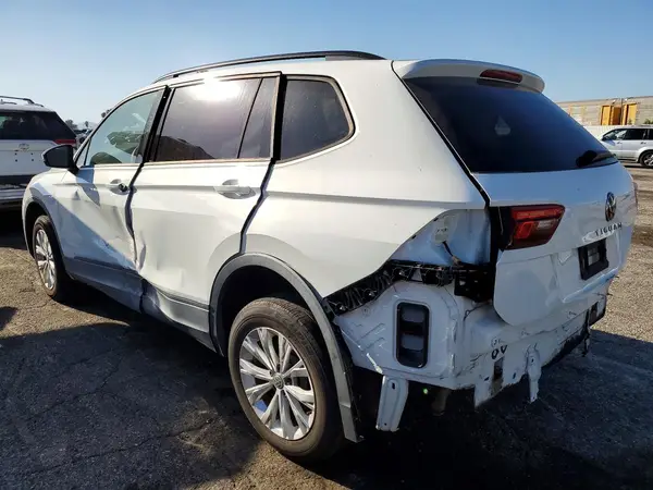 3VV1B7AX0JM087580 2018 VOLKSWAGEN TIGUAN - Image 2