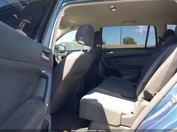 3VV1B7AX0JM088826 2018 VOLKSWAGEN TIGUAN - Image 8