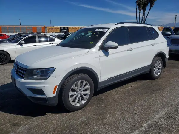 3VV1B7AX0JM098272 2018 VOLKSWAGEN TIGUAN - Image 1