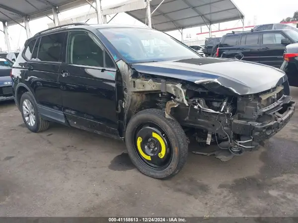 3VV1B7AX0JM118813 2018 VOLKSWAGEN TIGUAN - Image 1