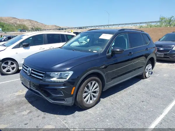 3VV1B7AX0KM027381 2019 VOLKSWAGEN TIGUAN - Image 2